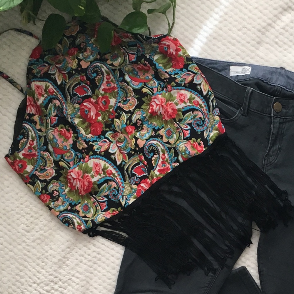 BOGO🍾 • Floral paisley tassel blouse